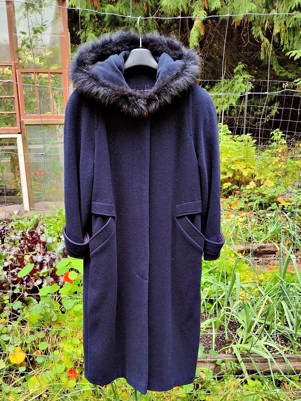 Vintage Wool Hooded Fur-Trim Coat in Blue Like New